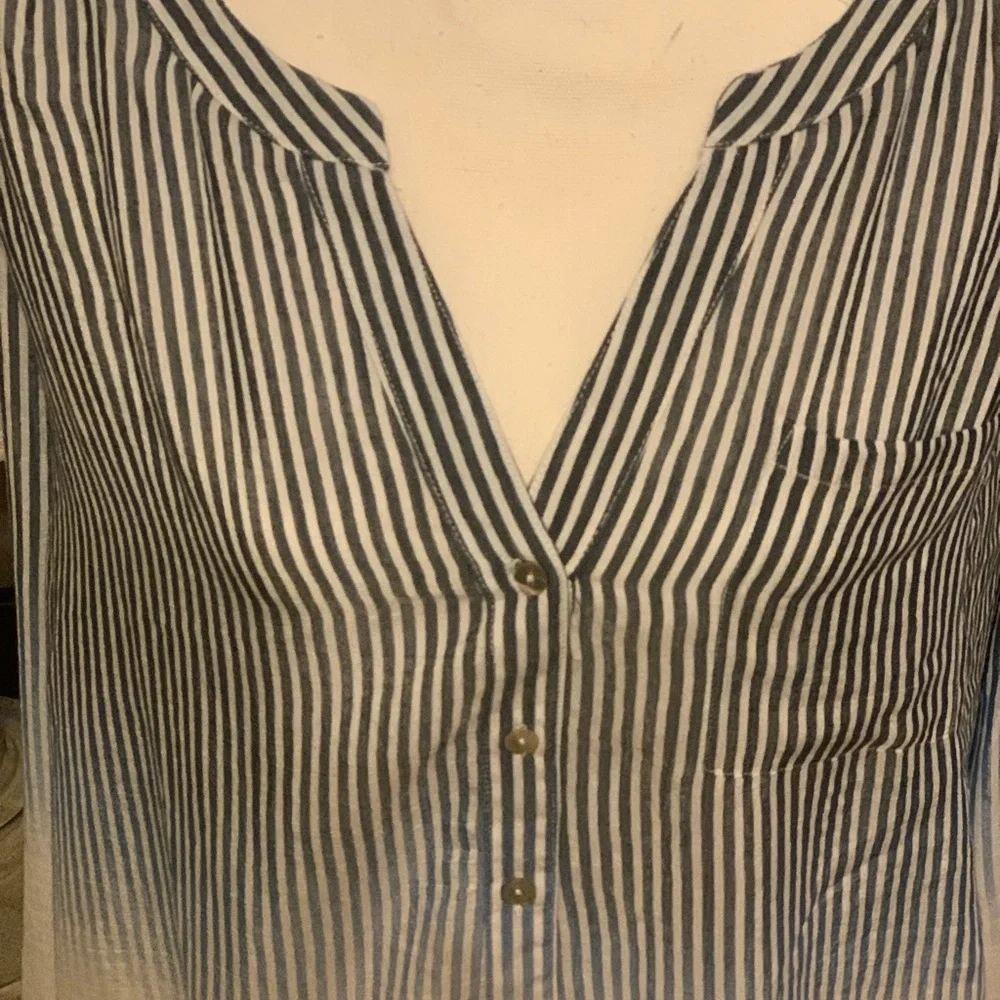 Tunic style blouse/top size 2x - Picture 2 of 8